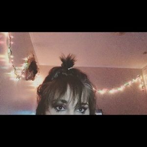 Meet your Posher, Elisa